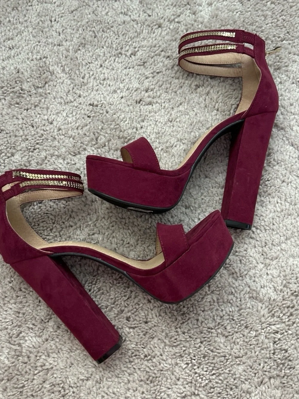 Charlotte Russe Suede Platform Heels 👠